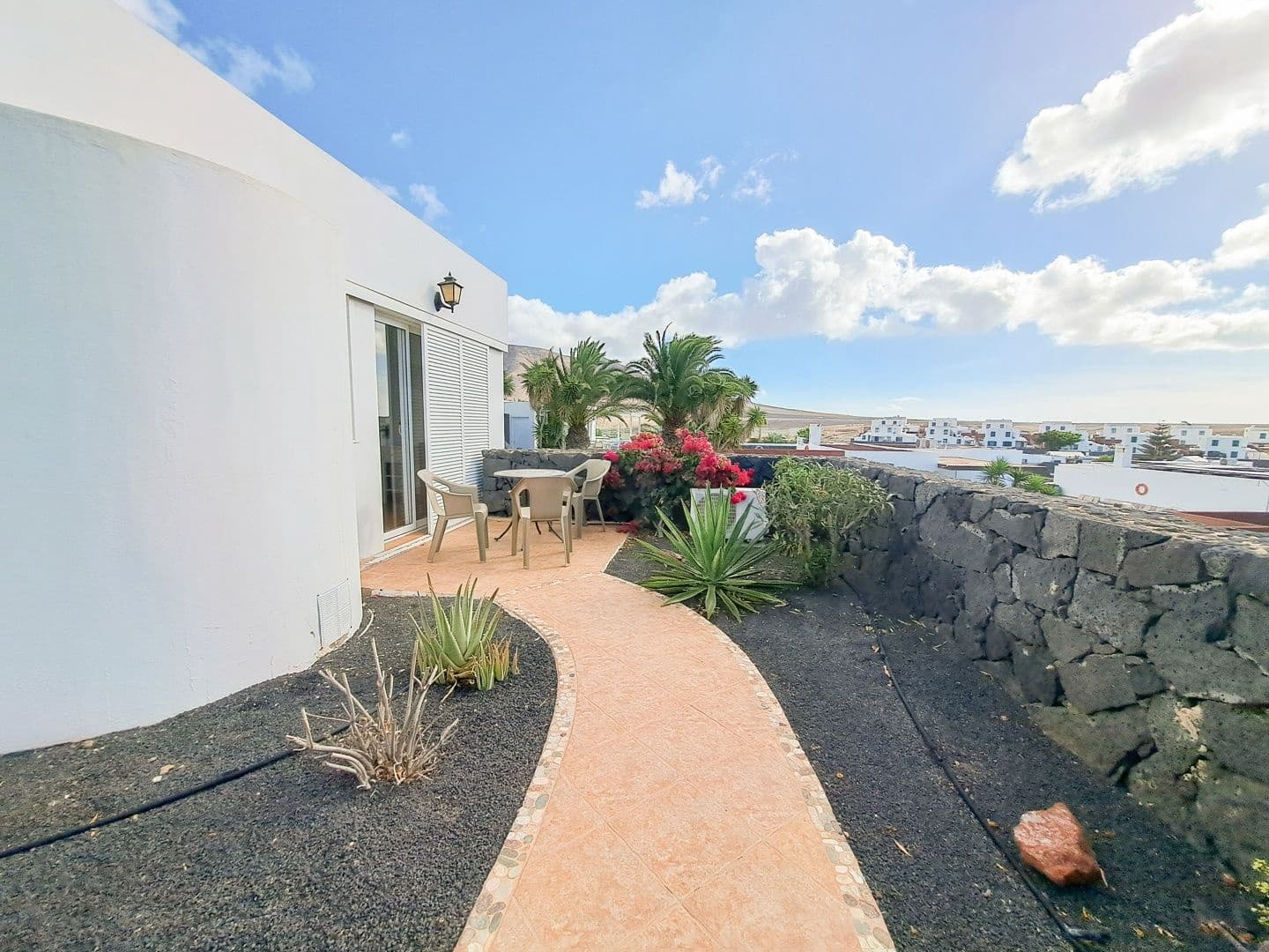 3 slaapkamer Huis te koop in Playa Blanca met zwembad garage - € 625.000 (Ref: 9993596)