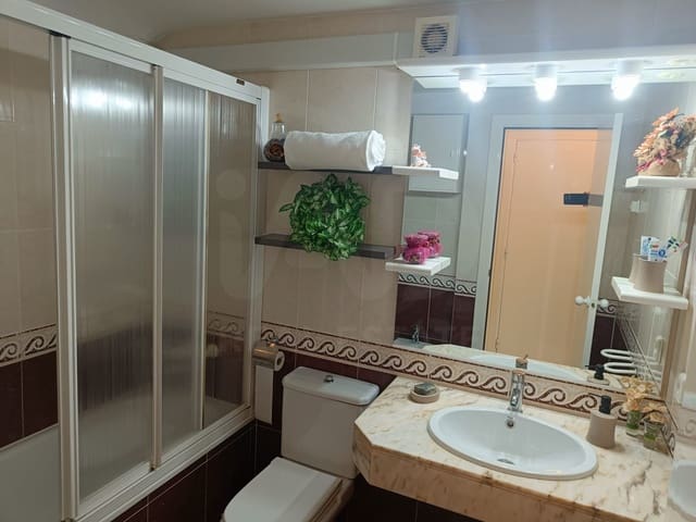 3 soveværelse Lejlighed til salg i Platja d'Aro, Castell-Platja d'Aro med swimmingpool garage - € 395.000 (Ref: 9993597)