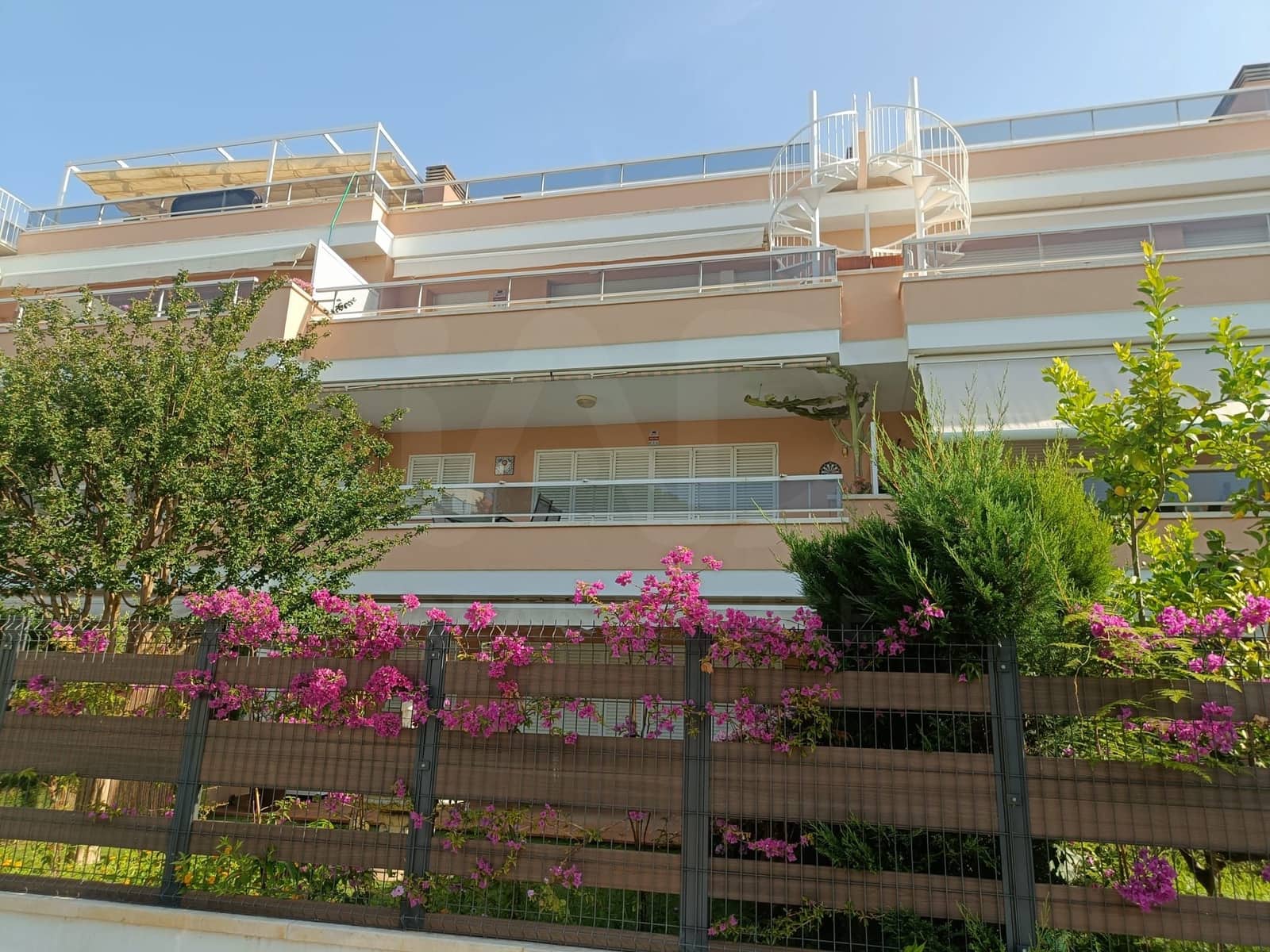 3 soveværelse Lejlighed til salg i Platja d'Aro med swimmingpool garage - € 395.000 (Ref: 9993597)