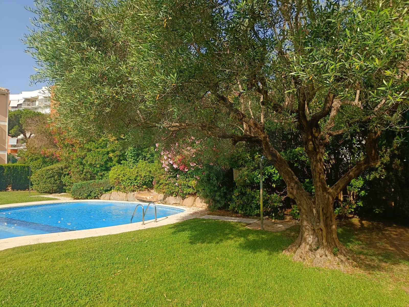 3 soveværelse Lejlighed til salg i Platja d'Aro med swimmingpool garage - € 395.000 (Ref: 9993597)