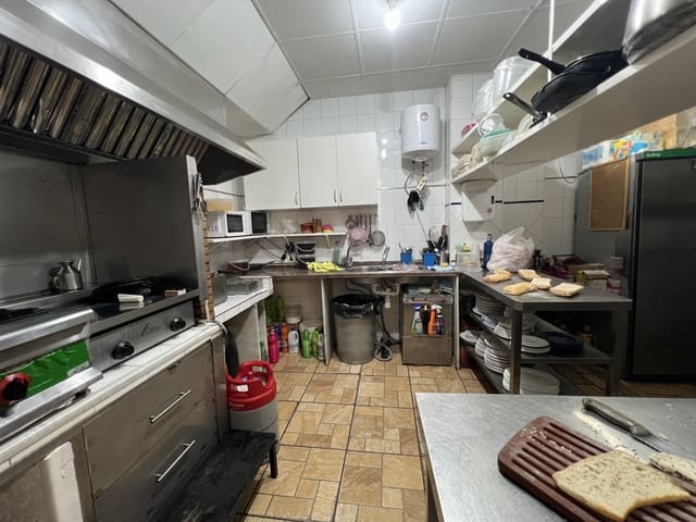 Local Comercial en Huelva ciudad en venta - 275.000 € (Ref: 9993599)