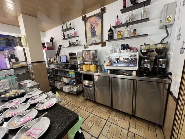 Local Comercial en Huelva ciudad en venta - 275.000 € (Ref: 9993599)
