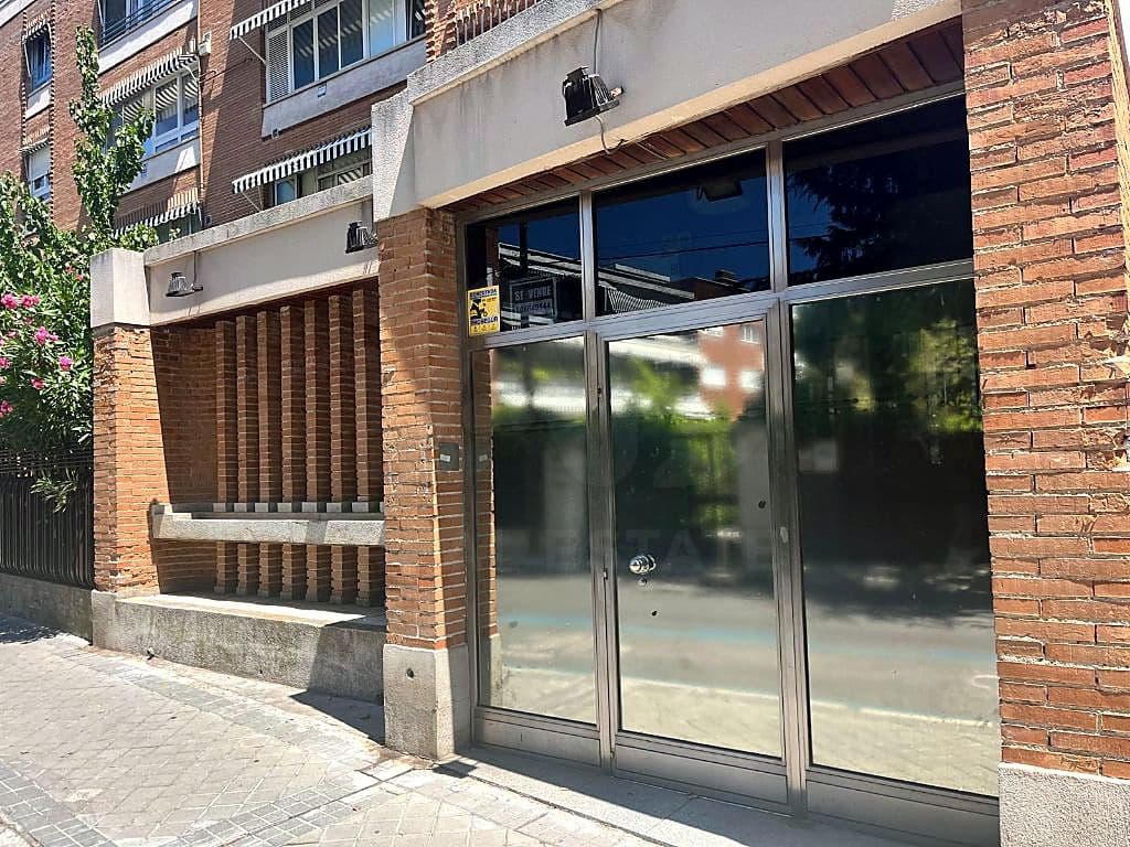 Comercial para venda em Madrid cidade - 1 200 000 € (Ref: 9993646)