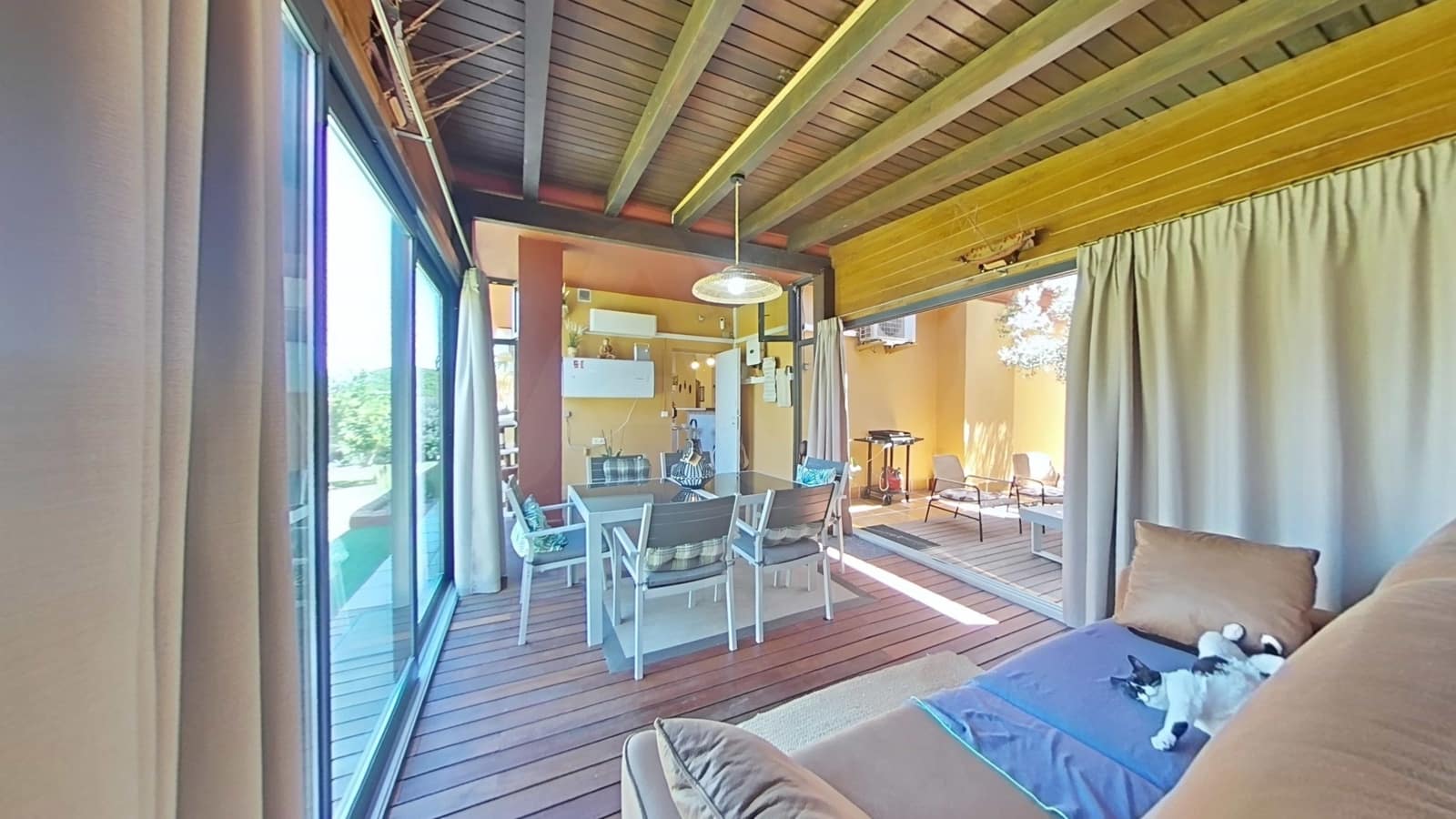 Casa de 3 habitaciones en Cádiz ciudad en venta con piscina garaje - 590.000 € (Ref: 9993714)