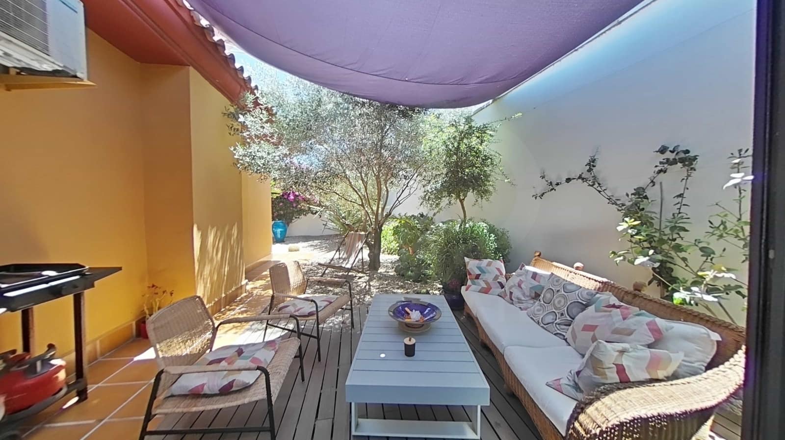 Casa de 3 habitaciones en Cádiz ciudad en venta con piscina garaje - 590.000 € (Ref: 9993714)