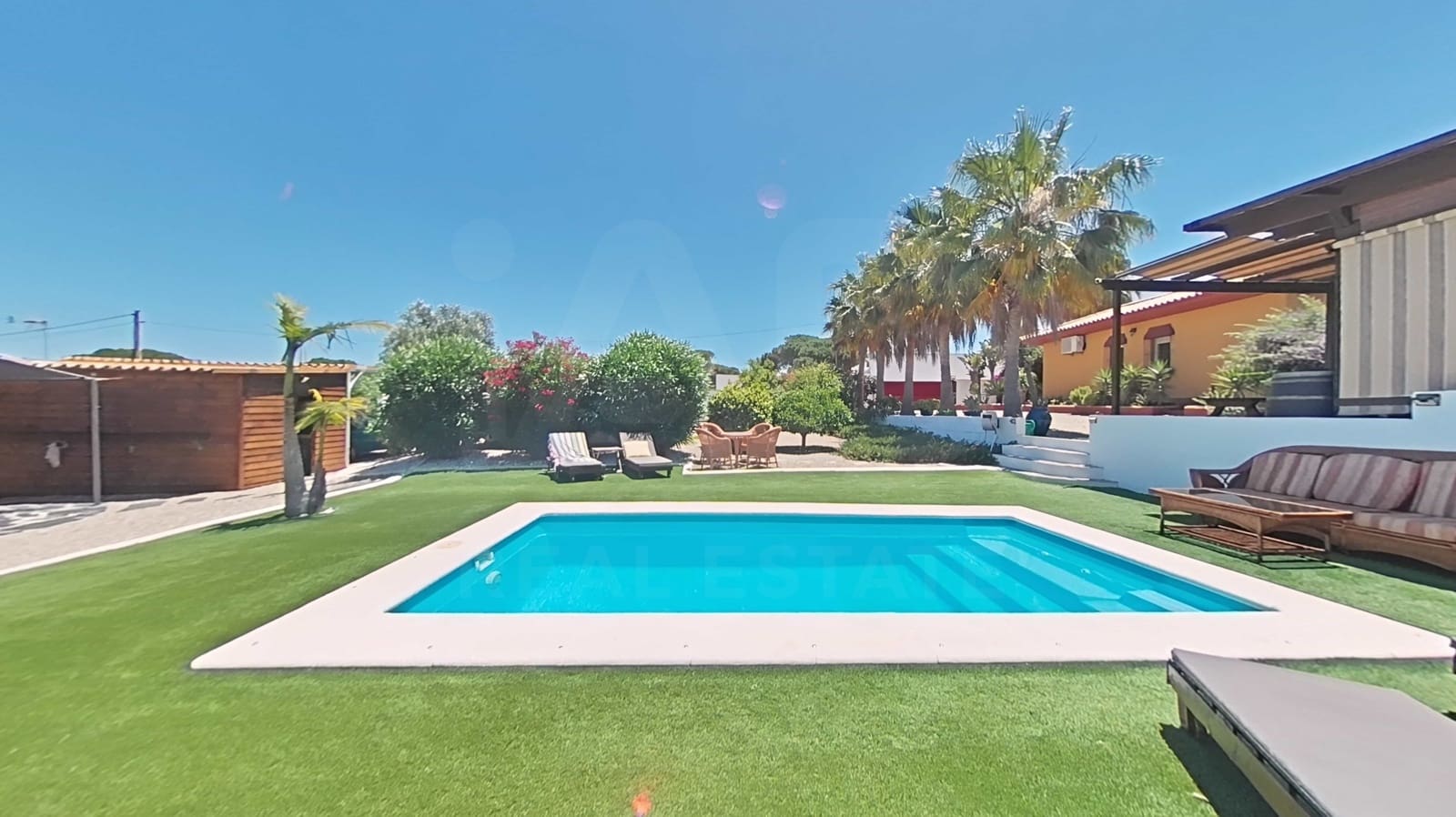 Casa de 3 habitaciones en Cádiz ciudad en venta con piscina garaje - 590.000 € (Ref: 9993714)