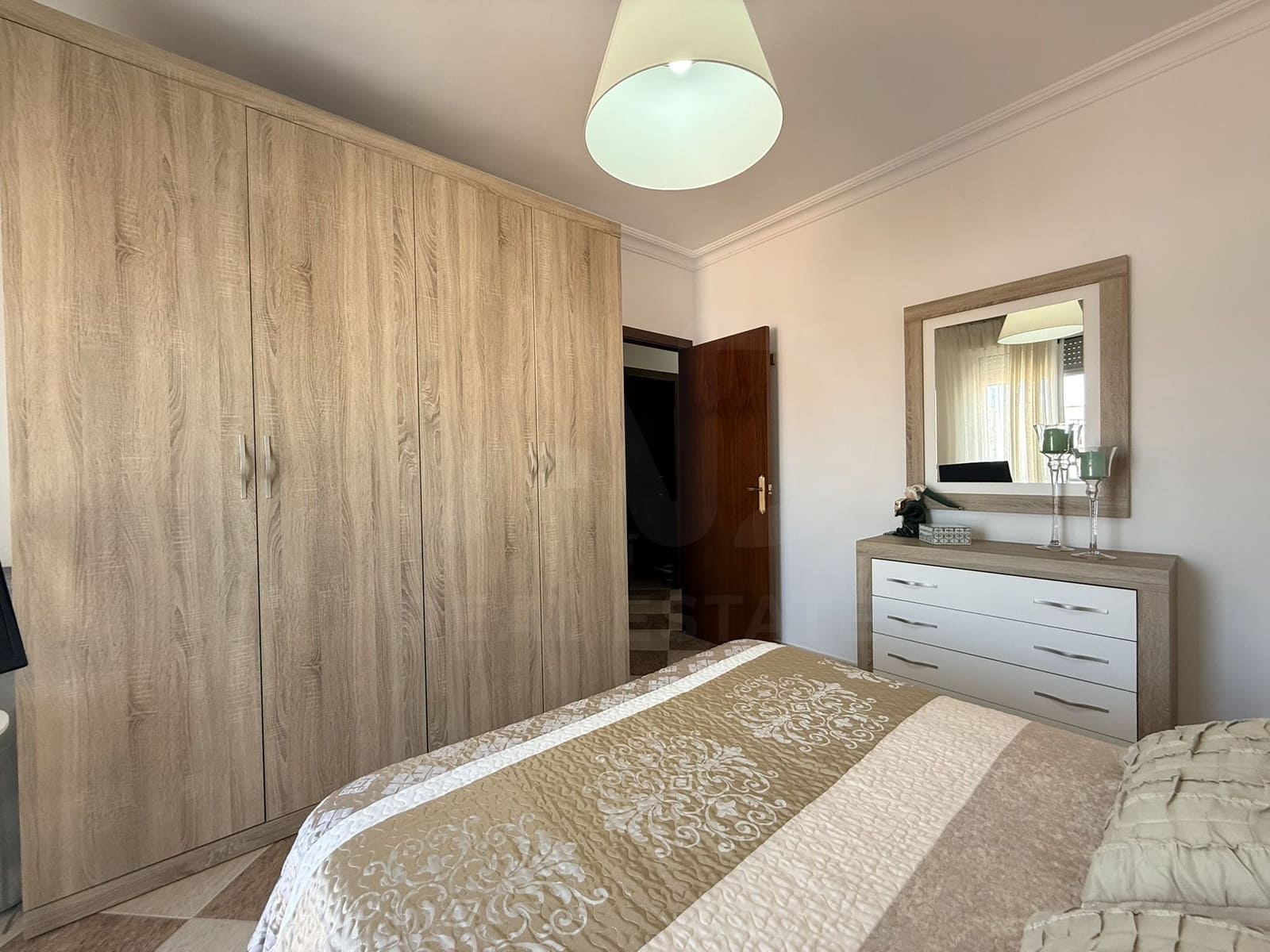 4 makuuhuone Huoneisto myytävänä paikassa Huelva kaupunki - 136 000 € (Ref: 9993715)