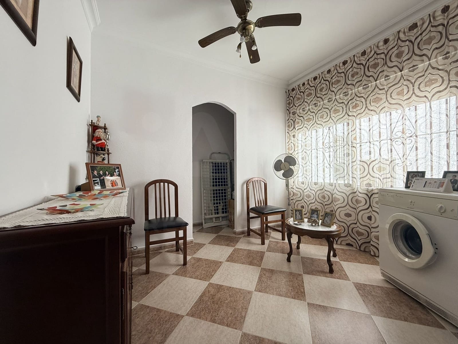 4 makuuhuone Huoneisto myytävänä paikassa Huelva kaupunki - 136 000 € (Ref: 9993715)