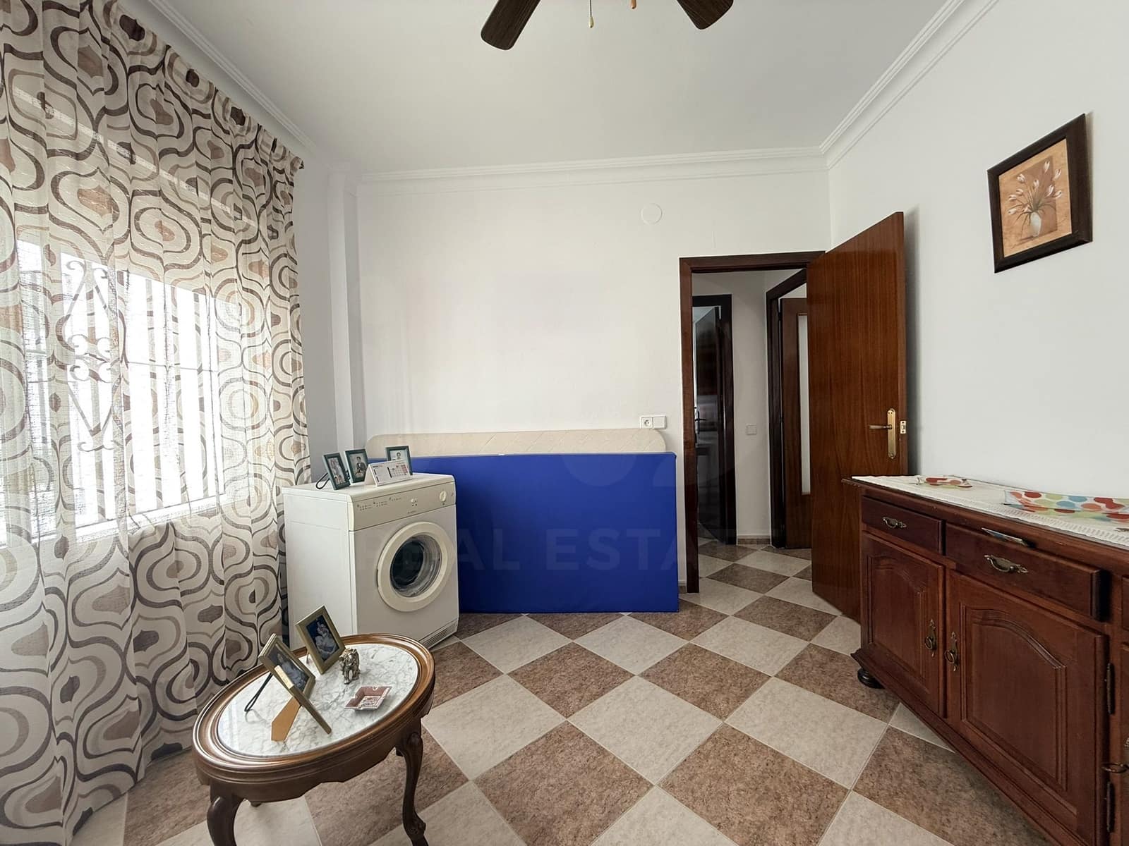 4 makuuhuone Huoneisto myytävänä paikassa Huelva kaupunki - 136 000 € (Ref: 9993715)