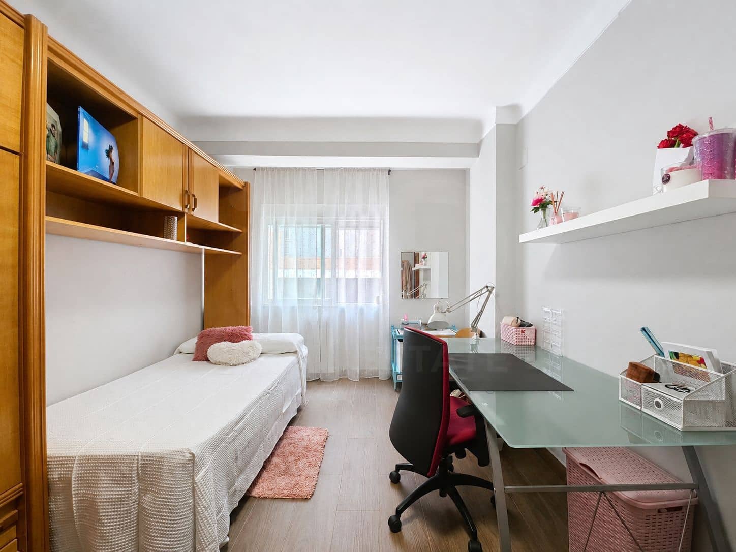 Apartamento de 4 habitaciones en Granada ciudad en venta - 330.000 € (Ref: 9993717)