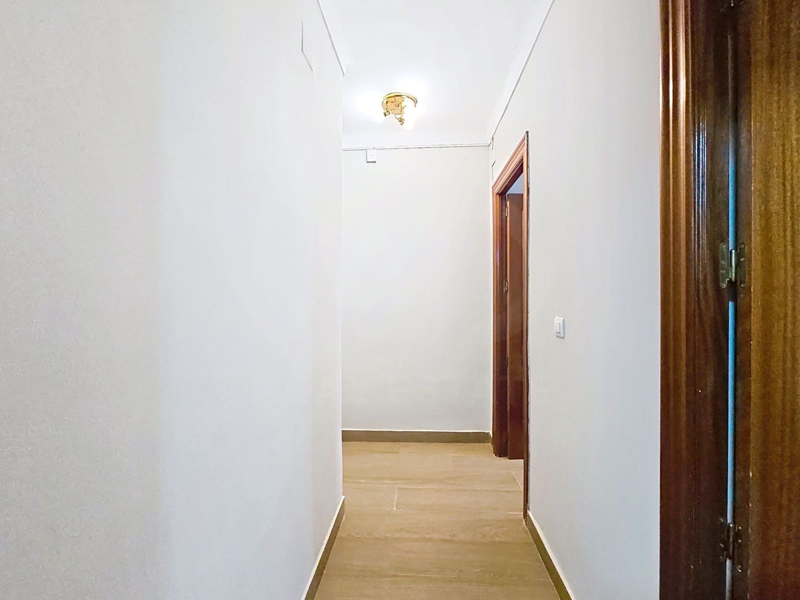 Apartamento de 4 habitaciones en Granada ciudad en venta - 330.000 € (Ref: 9993717)
