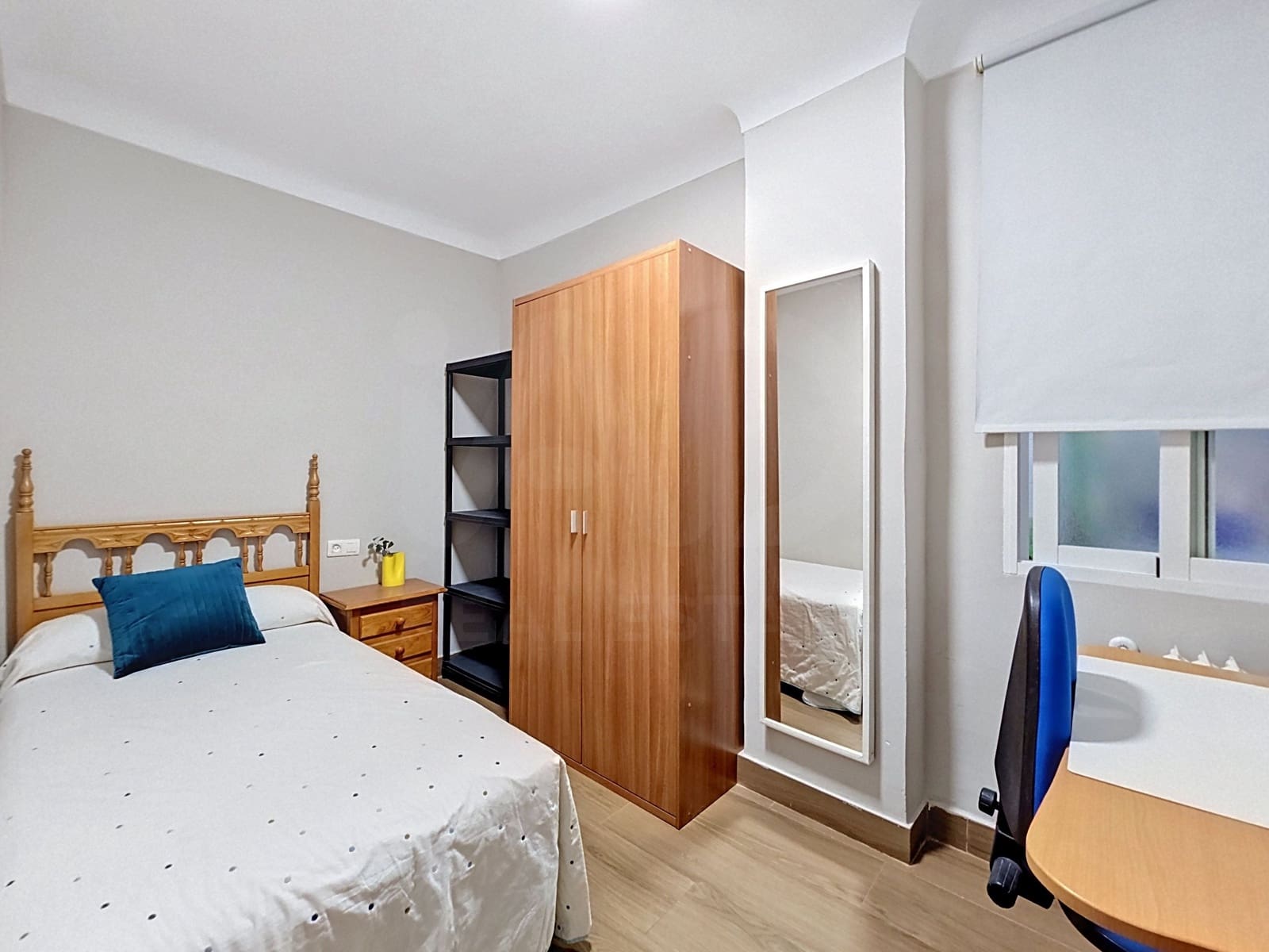 Apartamento de 4 habitaciones en Granada ciudad en venta - 330.000 € (Ref: 9993717)