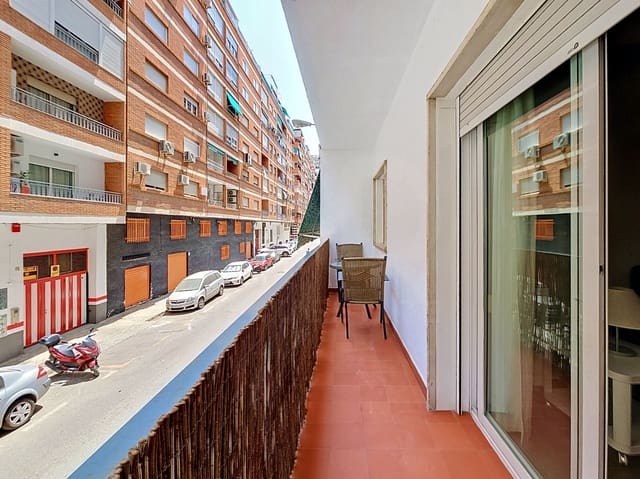 Apartamento de 4 habitaciones en Camino de Ronda - Rosaleda, Granada ciudad en venta - 330.000 € (Ref: 9993717)