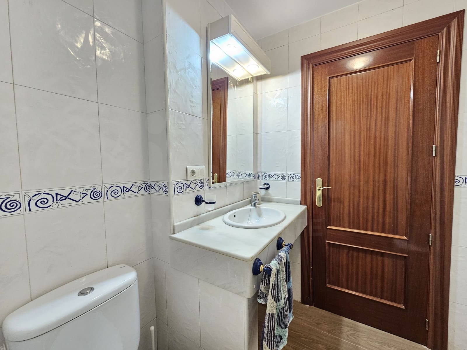 Apartamento de 4 habitaciones en Granada ciudad en venta - 330.000 € (Ref: 9993717)