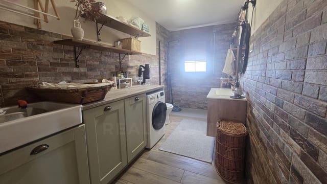Chalet de 3 habitaciones en Castellet i la Gornal en venta - 359.900 € (Ref: 9993719)