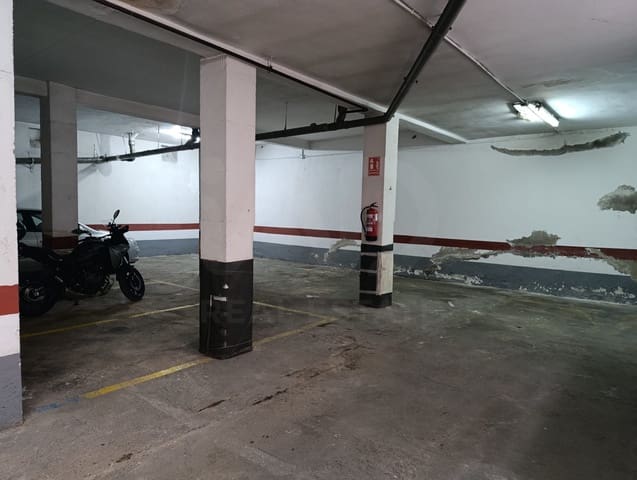 Garasje til salgs i Zaragoza by - € 95 000 (Ref: 9993720)