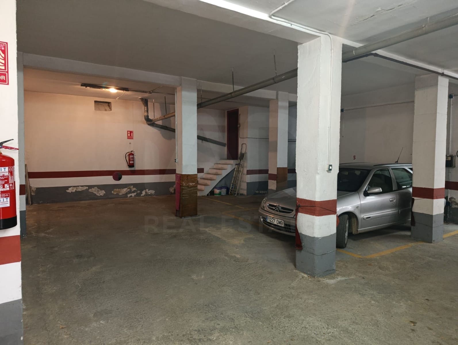Garage till salu i Zaragoza stad - 95 000 € (Ref: 9993720)