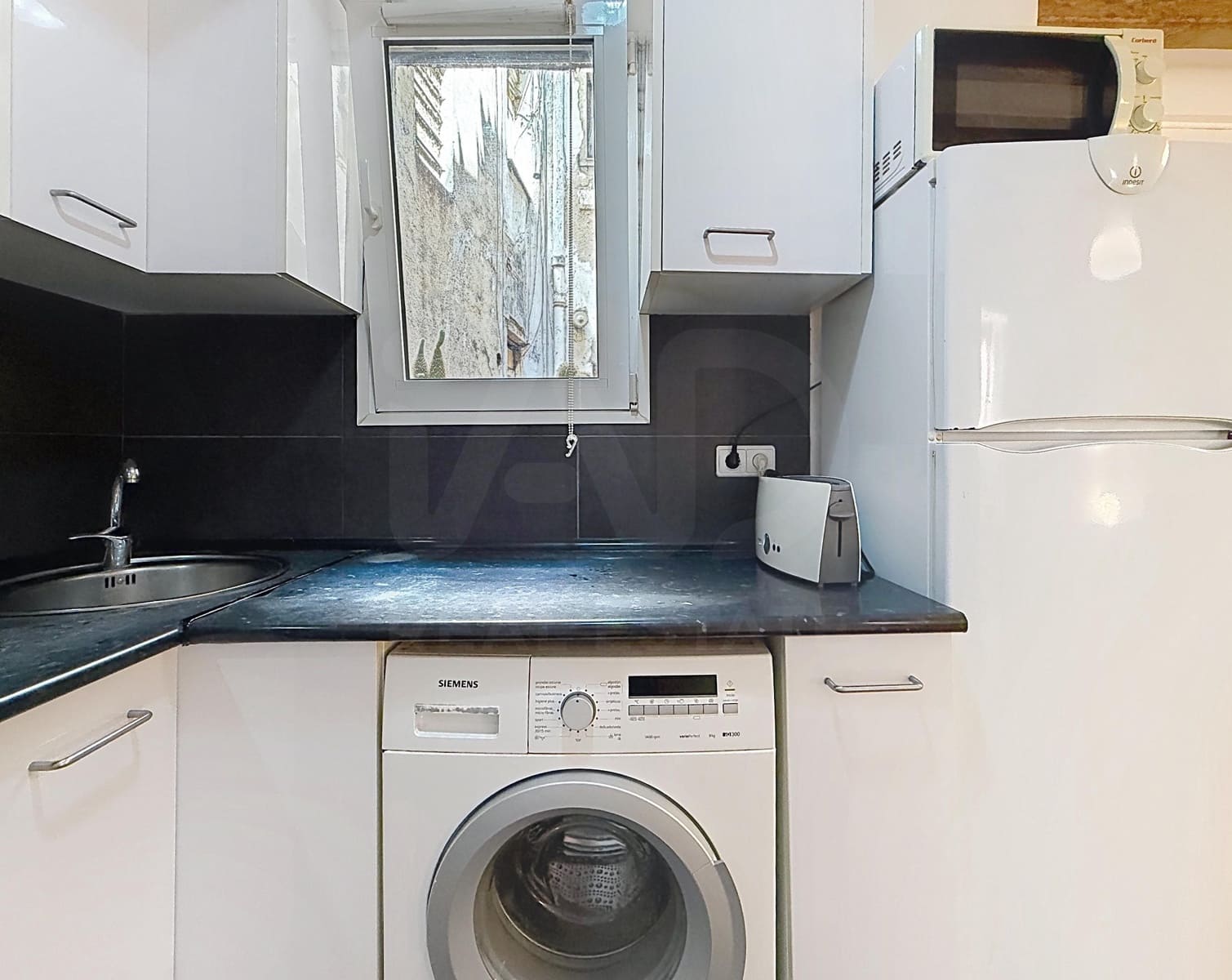 2 Zimmer Apartment zu verkaufen in Barcelona Stadt - 215.000 € (Ref: 9993722)
