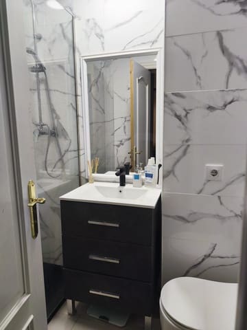 Apartamento de 3 habitaciones en Casco Histórico de Vallecas, Madrid ciudad en venta - 210.000 € (Ref: 9993723)