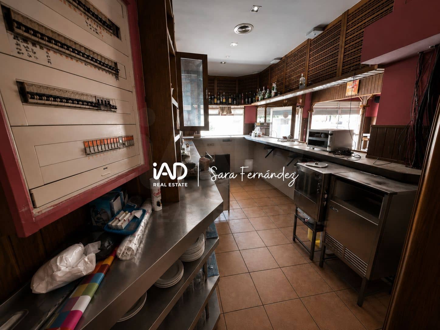 Kommersiell til salgs i Leon by - € 43 000 (Ref: 9993725)