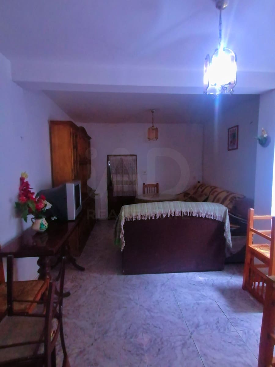 5 bedroom Townhouse for sale in Toledo city - € 37,000 (Ref: 9993726)