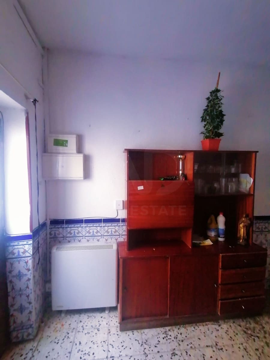 5 bedroom Townhouse for sale in Toledo city - € 37,000 (Ref: 9993726)
