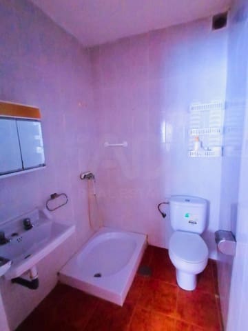 5 bedroom Townhouse for sale in Toledo city - € 37,000 (Ref: 9993726)