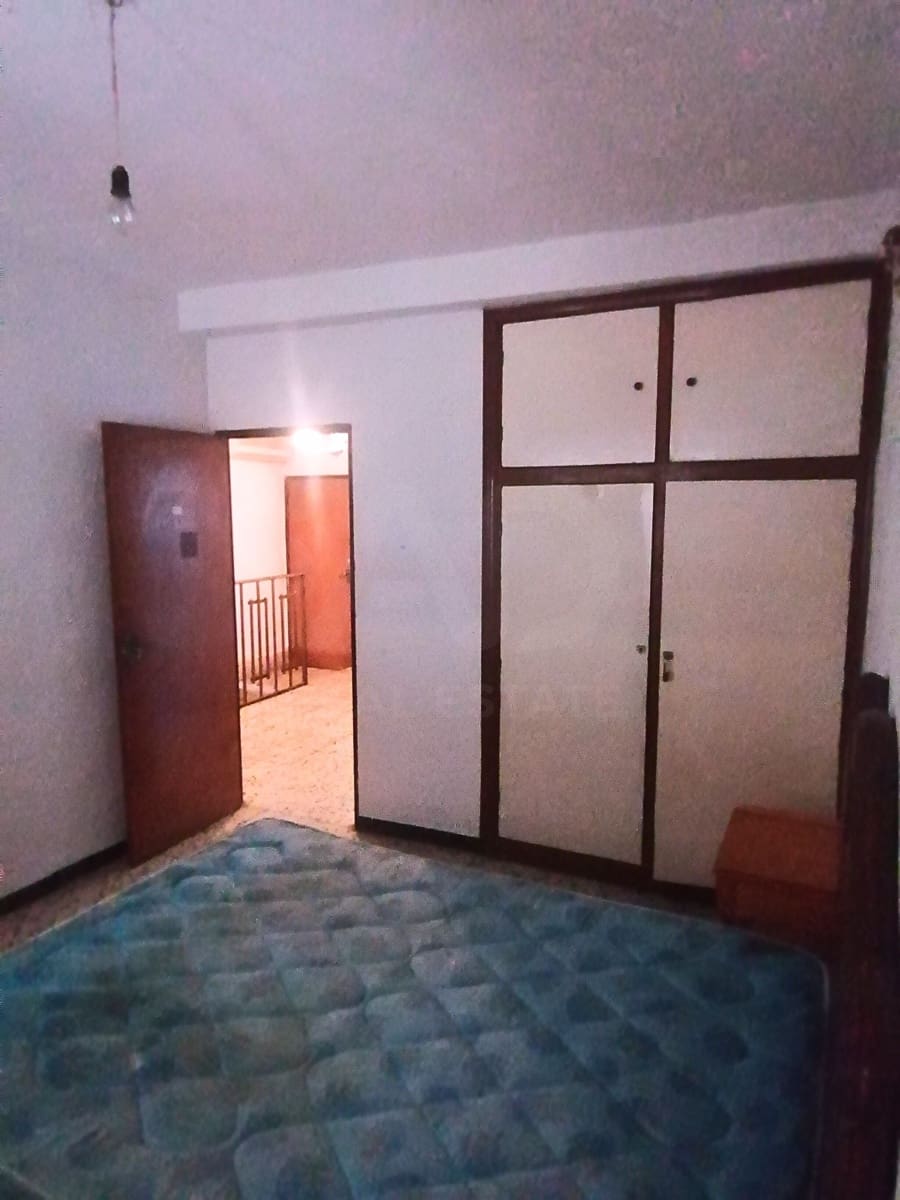 5 bedroom Townhouse for sale in Toledo city - € 37,000 (Ref: 9993726)