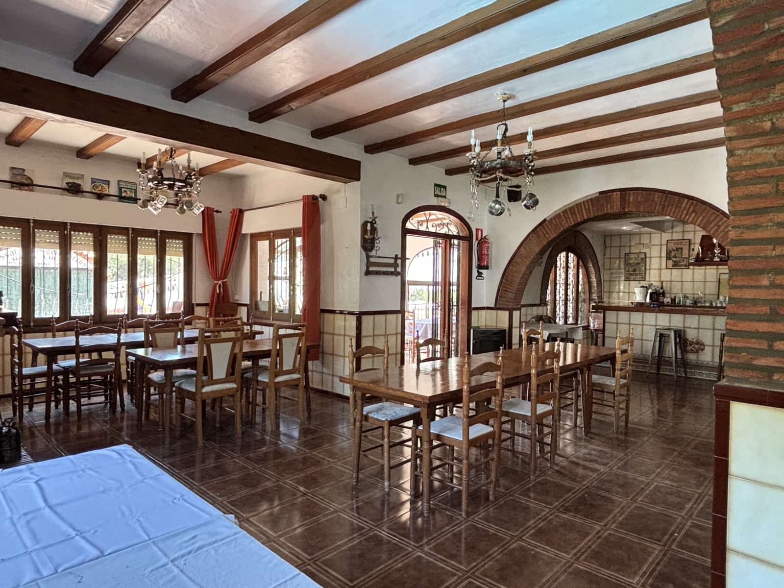 5 sypialnia Dom na sprzedaż w Miasto Walencja z basenem - 532 000 € (Ref: 9994677)