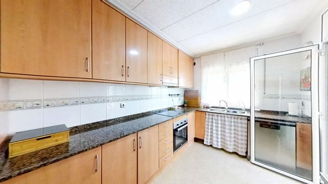 4 soverom Hus til salgs i Tarragona by - € 295 000 (Ref: 9994678)
