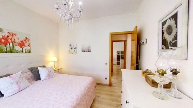 4 soverom Hus til salgs i Tarragona by - € 295 000 (Ref: 9994678)