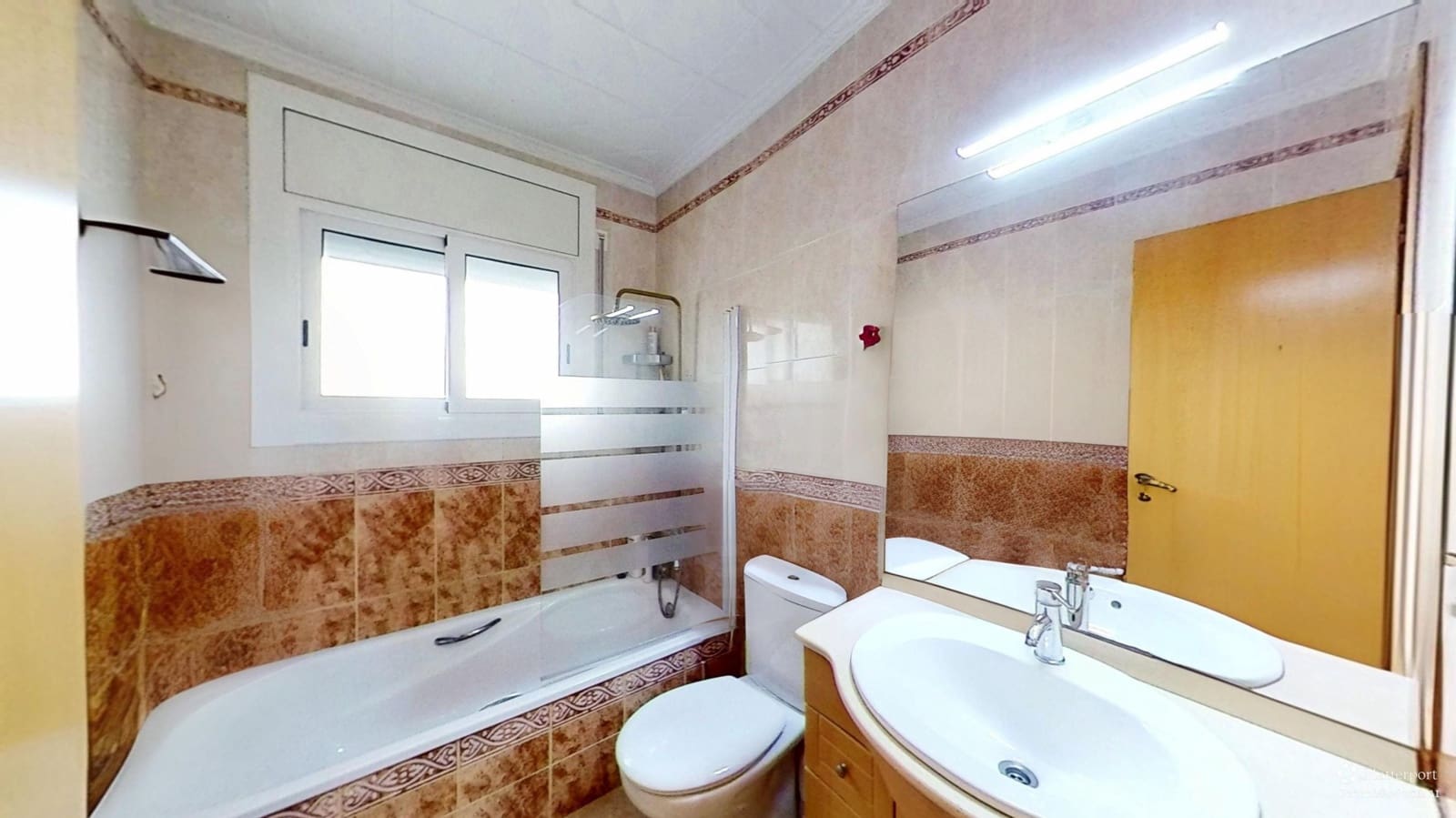 4 bedroom Townhouse for sale in Tarragona city - € 295,000 (Ref: 9994678)