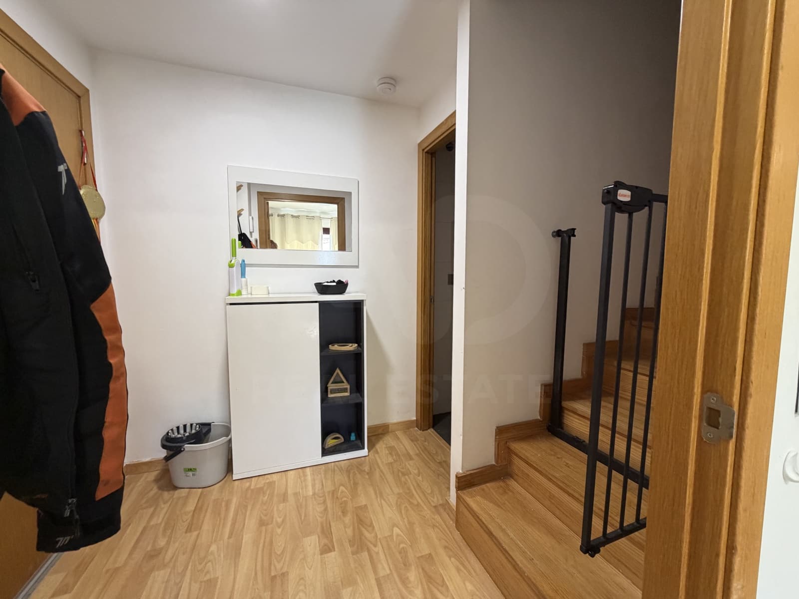 3 bedroom Apartment for sale in Lleida city with garage - € 130,000 (Ref: 9994703)