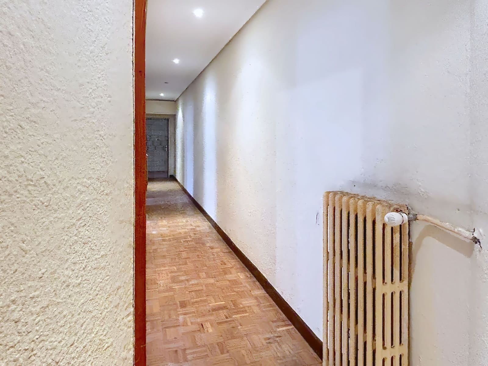 4 slaapkamer Appartement te koop in Leon stad - € 199.000 (Ref: 9994704)
