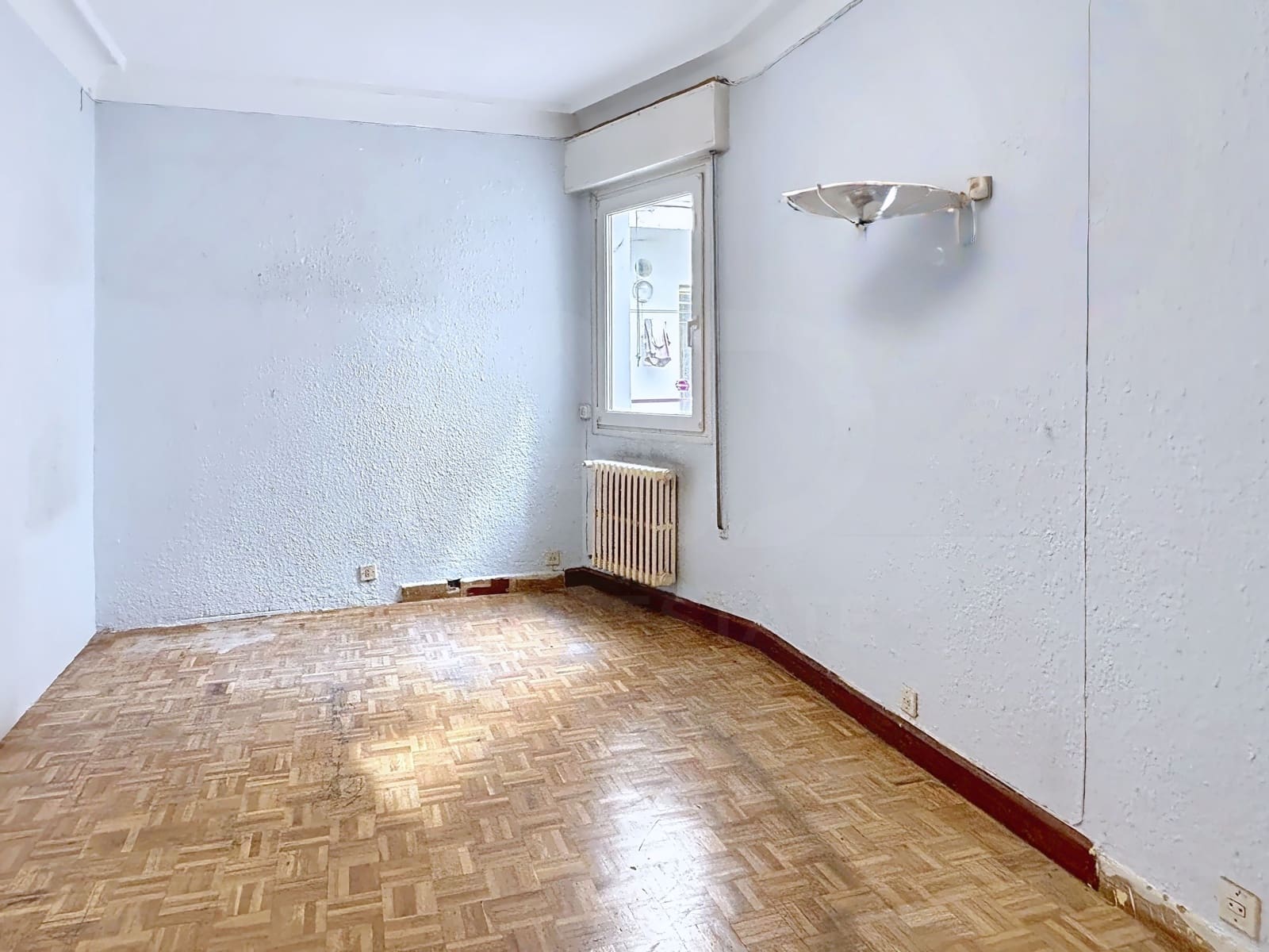4 slaapkamer Appartement te koop in Leon stad - € 199.000 (Ref: 9994704)