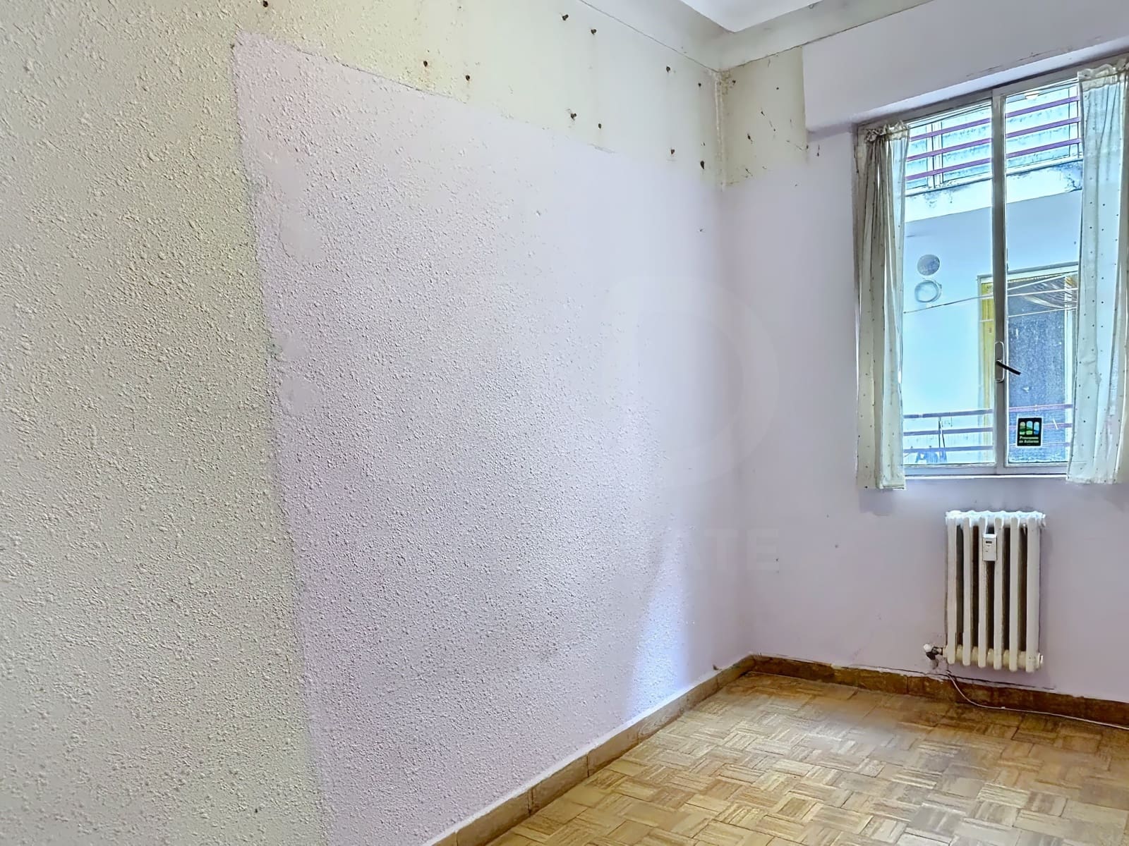 4 slaapkamer Appartement te koop in Leon stad - € 199.000 (Ref: 9994704)