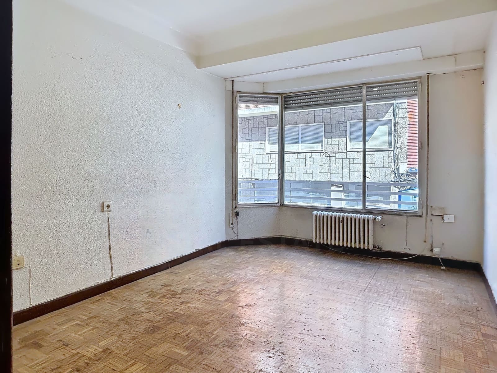 4 slaapkamer Appartement te koop in Leon stad - € 199.000 (Ref: 9994704)
