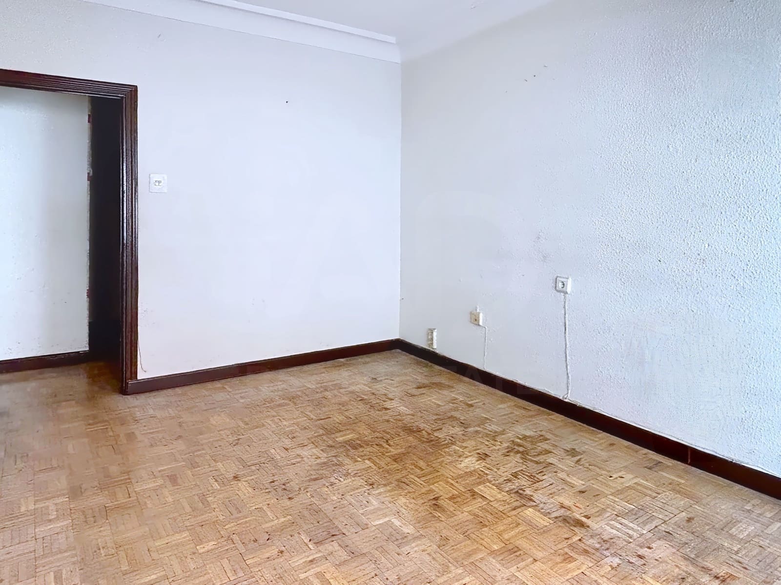 4 slaapkamer Appartement te koop in Leon stad - € 199.000 (Ref: 9994704)