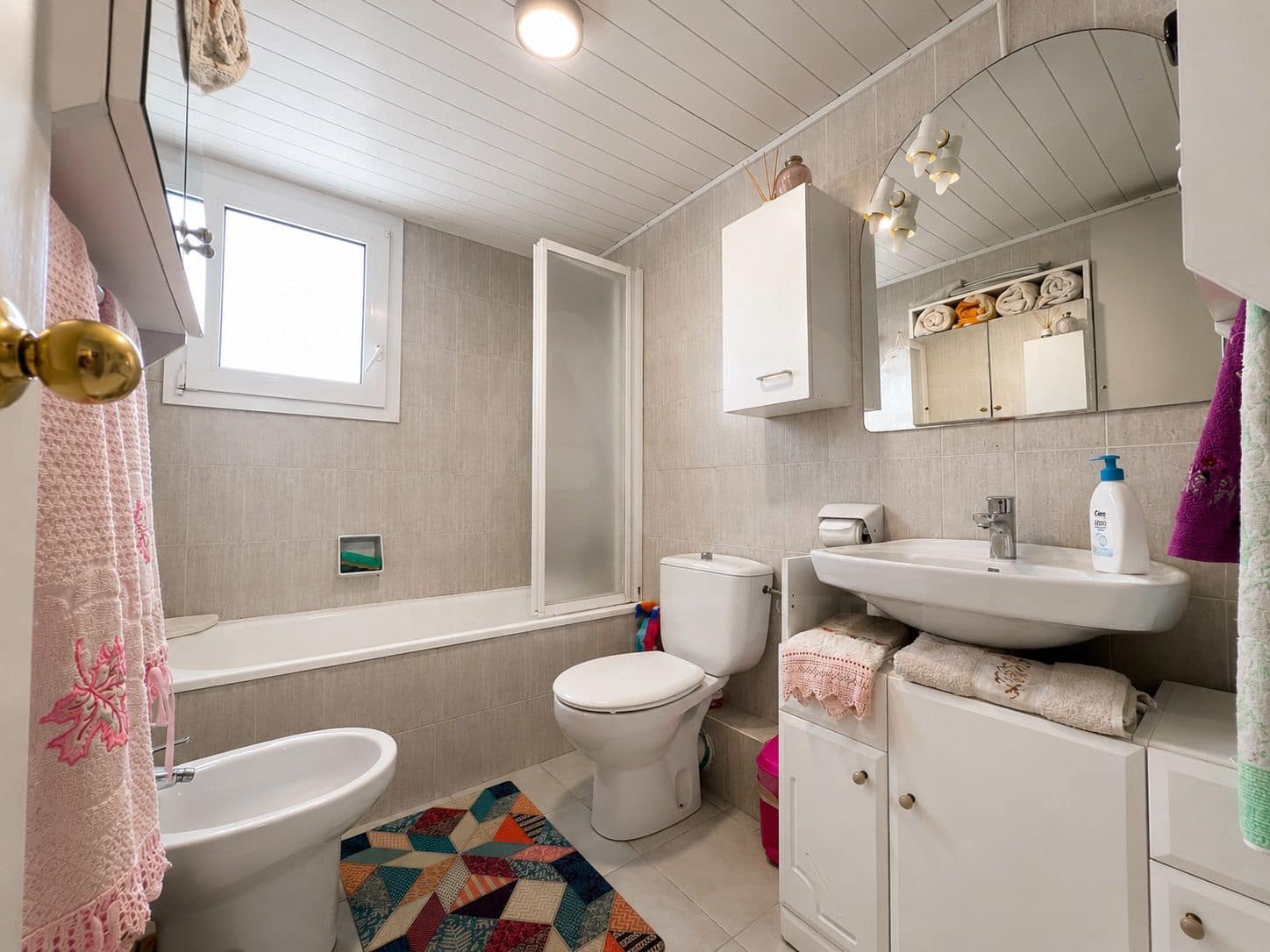 3 Zimmer Reihenhaus zu verkaufen in Girona Stadt mit Pool Garage - 397.000 € (Ref: 9994705)