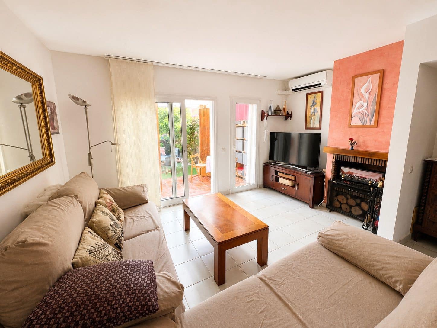 3 Zimmer Reihenhaus zu verkaufen in Girona Stadt mit Pool Garage - 397.000 € (Ref: 9994705)