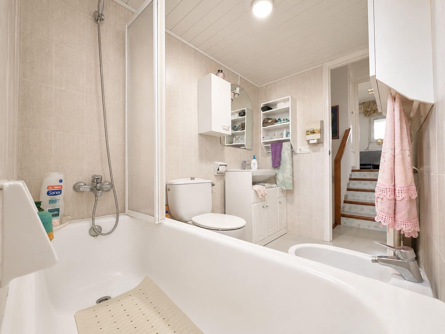 3 Zimmer Reihenhaus zu verkaufen in Girona Stadt mit Pool Garage - 397.000 € (Ref: 9994705)