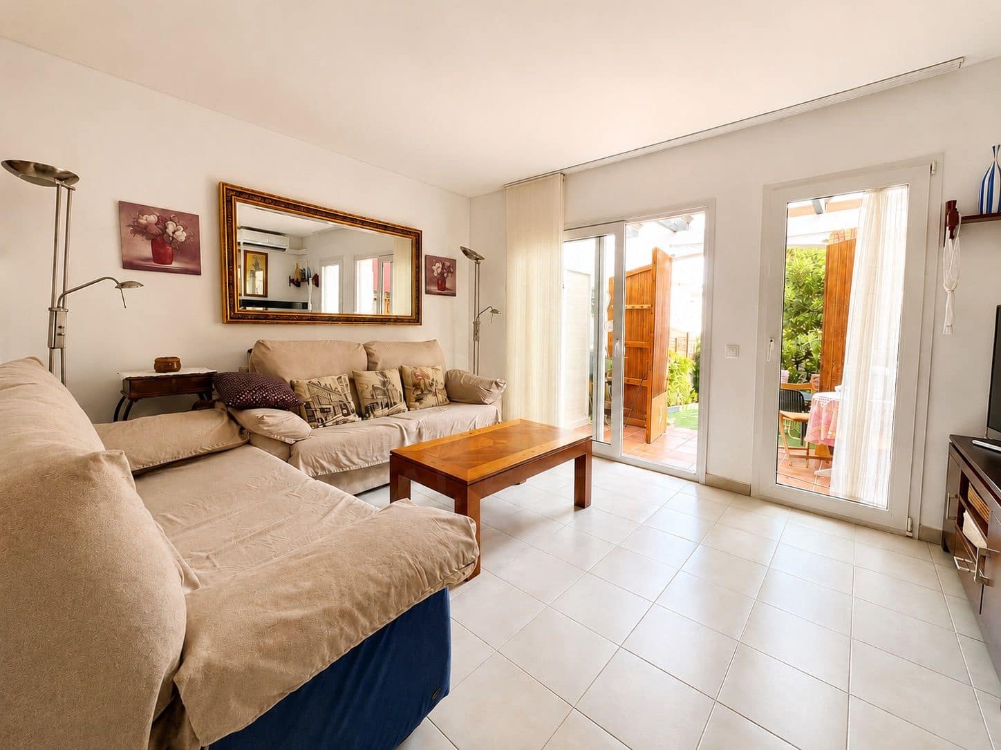 3 Zimmer Reihenhaus zu verkaufen in Girona Stadt mit Pool Garage - 397.000 € (Ref: 9994705)