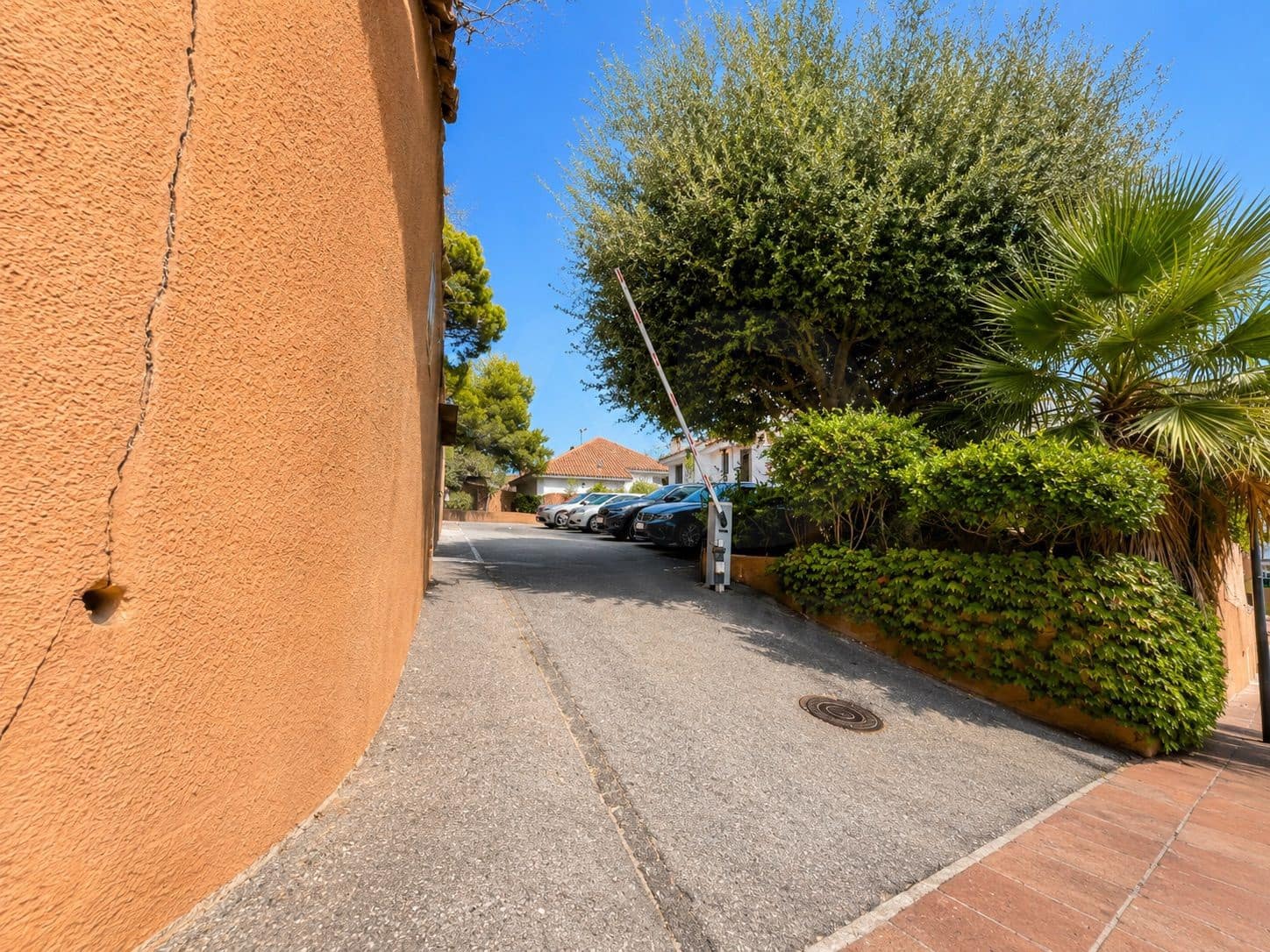 3 Zimmer Reihenhaus zu verkaufen in Girona Stadt mit Pool Garage - 397.000 € (Ref: 9994705)