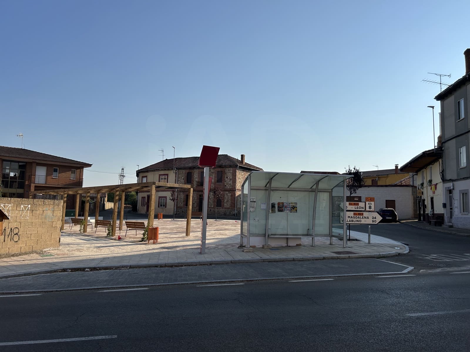 Commercieel te koop in Cuadros - € 69.000 (Ref: 9994707)