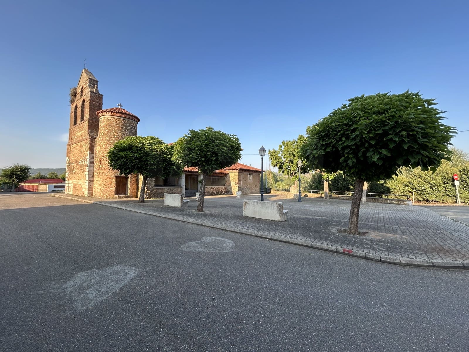Commercieel te koop in Cuadros - € 69.000 (Ref: 9994707)