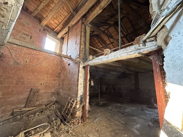 Commercieel te koop in Cuadros - € 69.000 (Ref: 9994707)