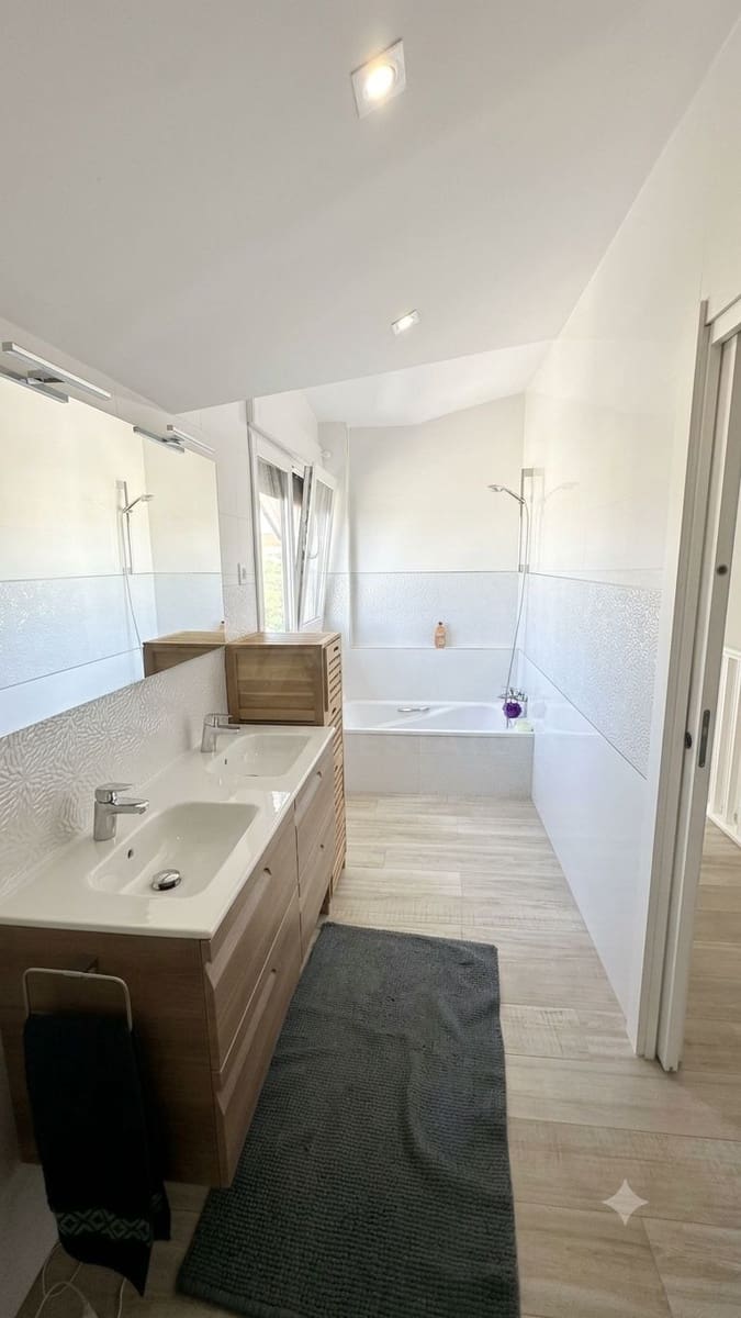 5 chambre Maison de Ville à vendre à Leon ville avec garage - 510 000 € (Ref: 9994708)
