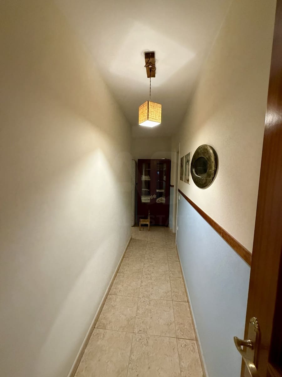 3 bedroom Villa for sale in Leon city with garage - € 369,000 (Ref: 9995368)