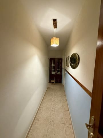 3 bedroom Villa for sale in León city with garage - € 369,000 (Ref: 9995368)