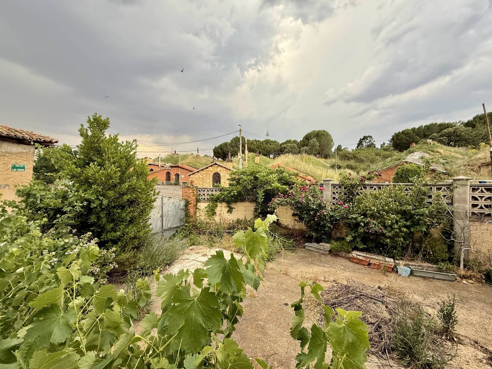 3 bedroom Villa for sale in Leon city with garage - € 369,000 (Ref: 9995368)